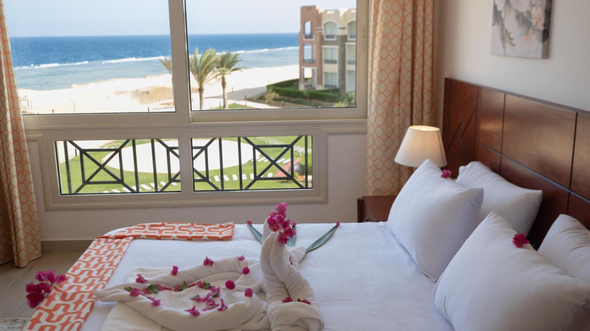 Oyster Bay Beach Resort Abu Dabbab Exterior photo