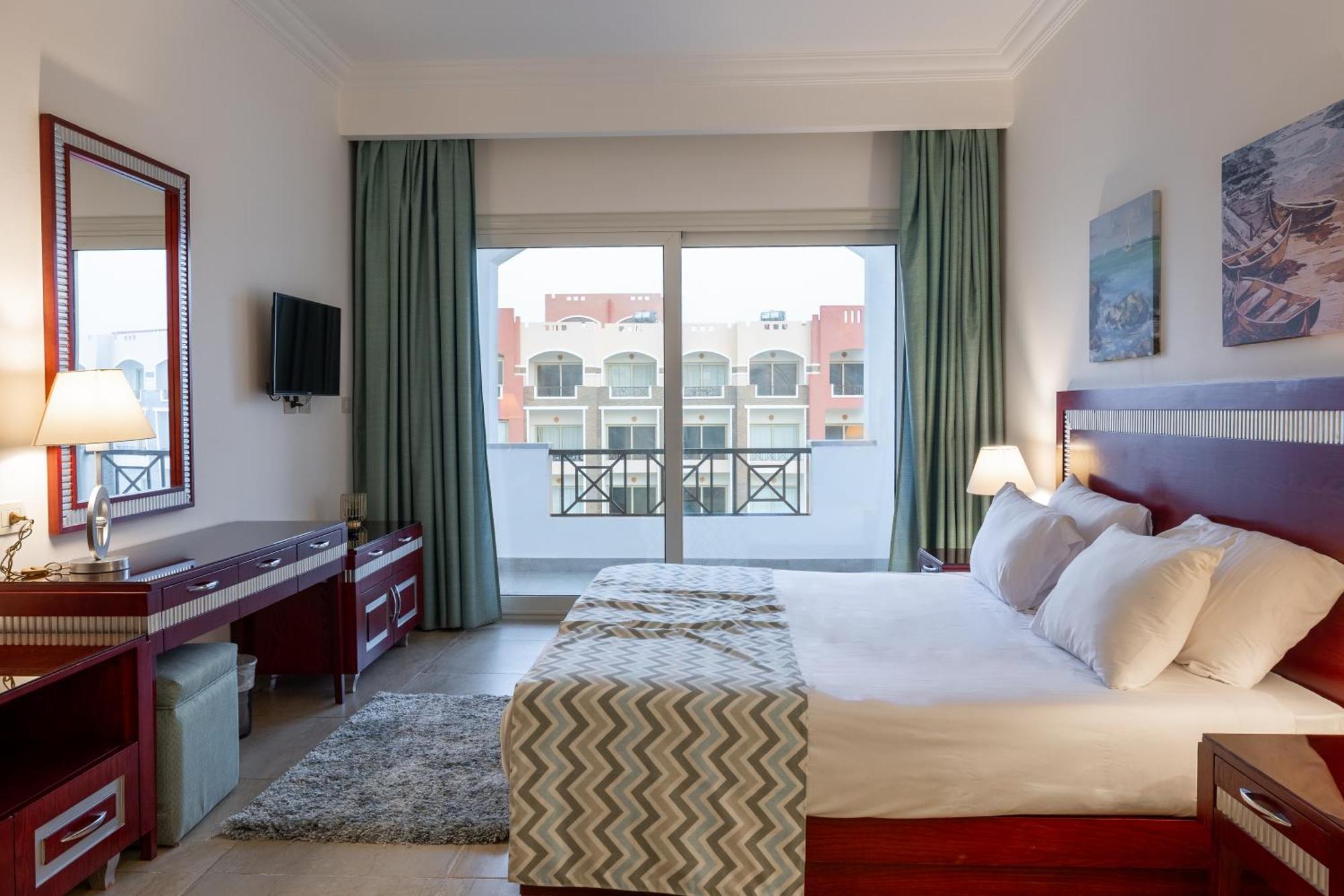 Oyster Bay Beach Resort Abu Dabbab Exterior photo
