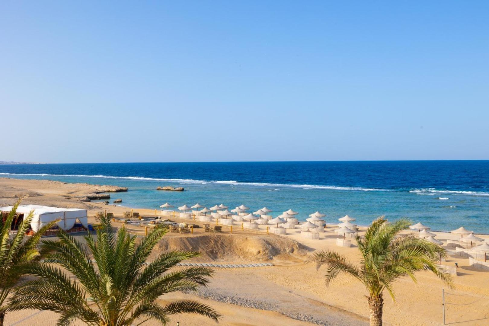 Oyster Bay Beach Resort Abu Dabbab Exterior photo