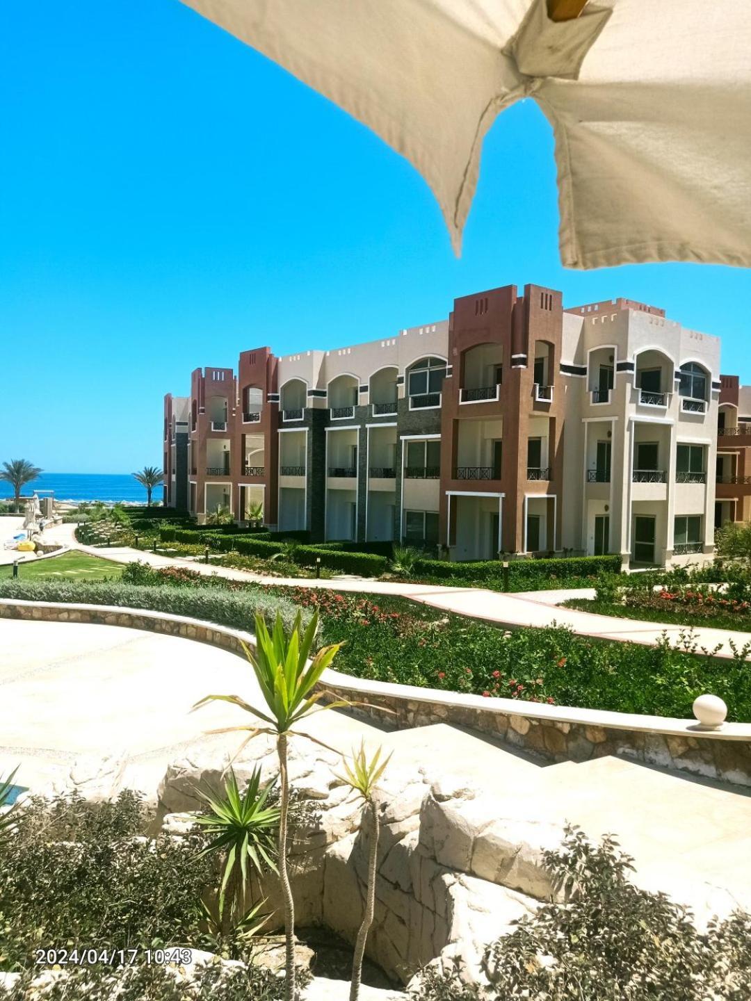 Oyster Bay Beach Resort Abu Dabbab Exterior photo