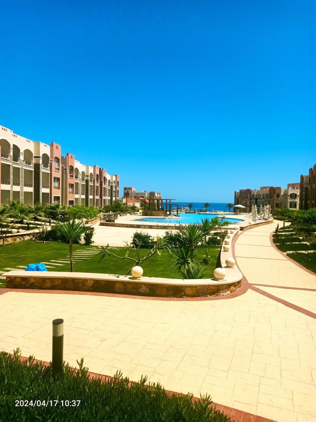 Oyster Bay Beach Resort Abu Dabbab Exterior photo
