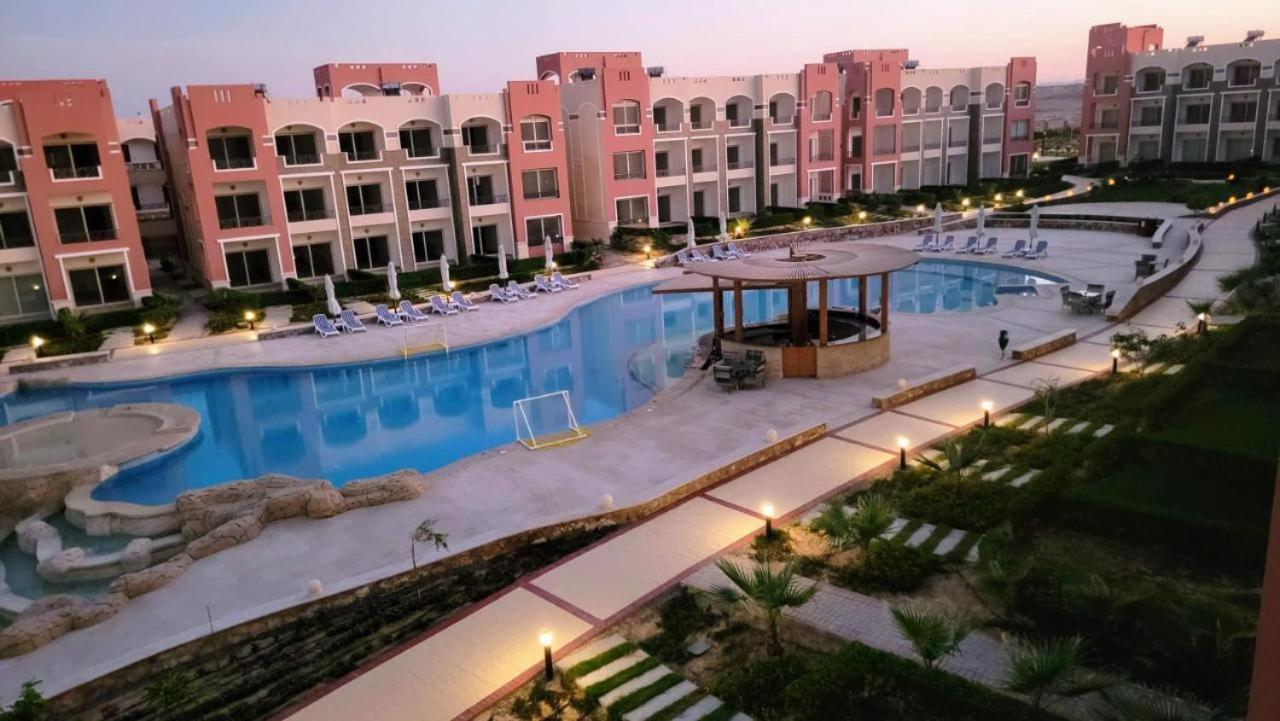 Oyster Bay Beach Resort Abu Dabbab Exterior photo