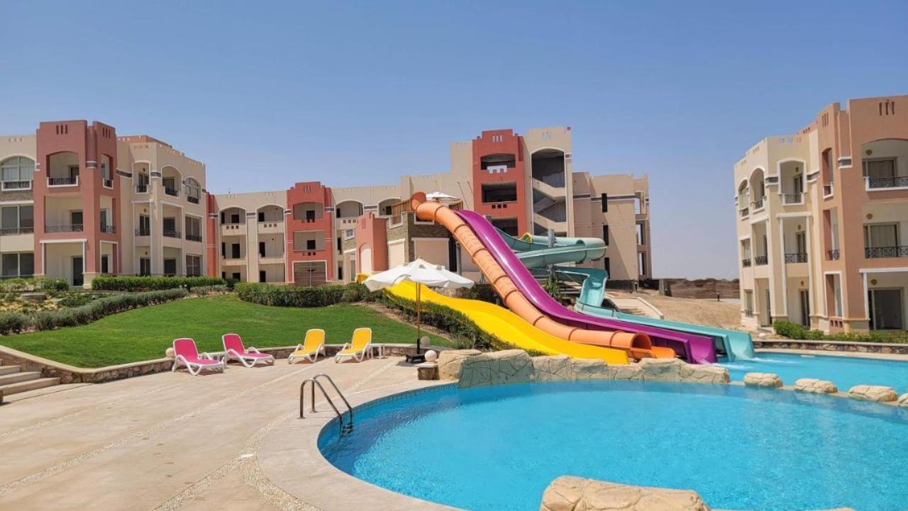 Oyster Bay Beach Resort Abu Dabbab Exterior photo